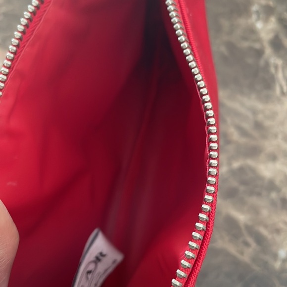 Oscar de la Renta - Picture 9 of 10